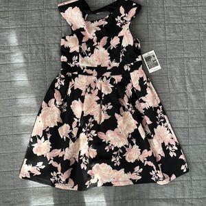 $10 bundle NWT Nicki Lee floral dress